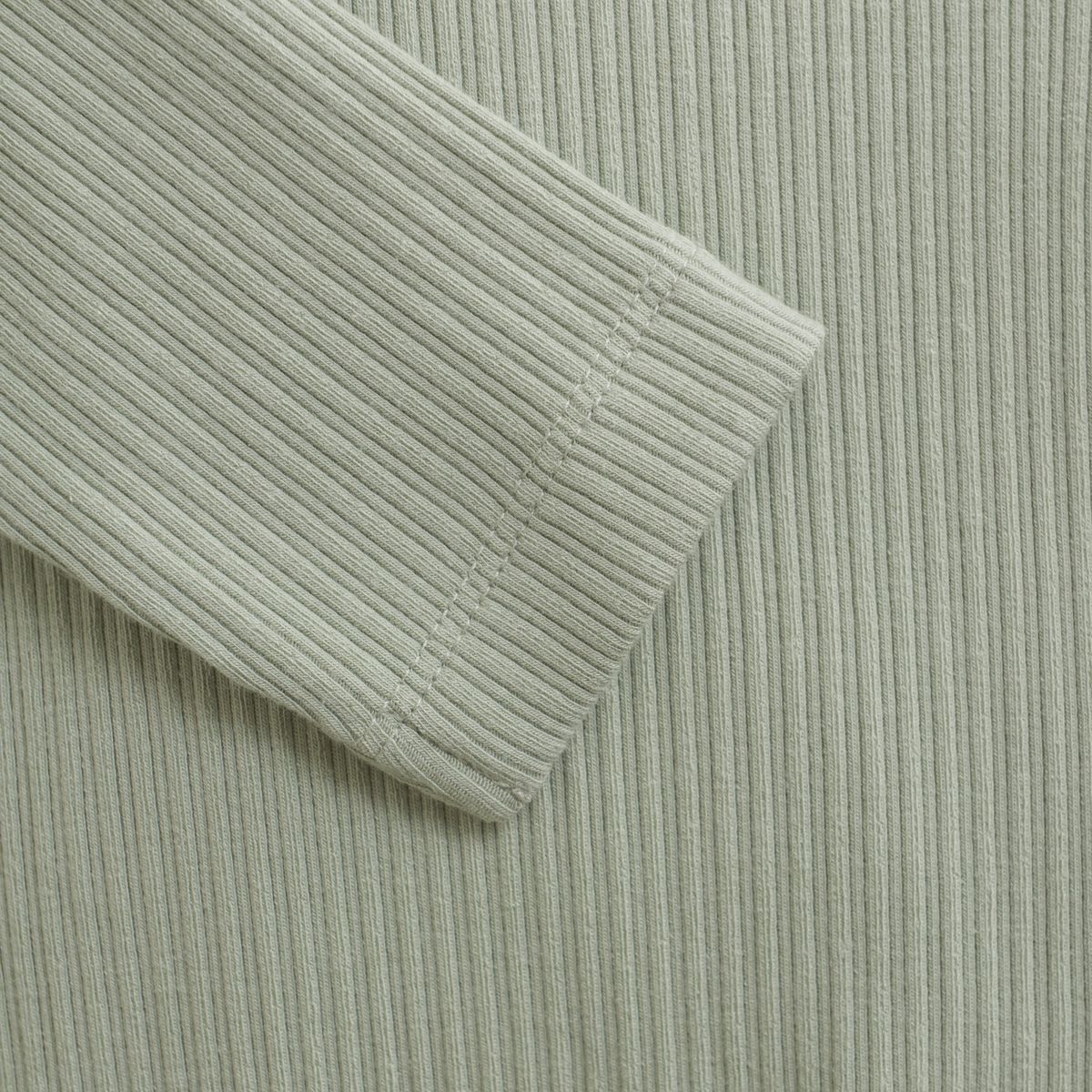 Huttelihut Rib body til baby - desert sage